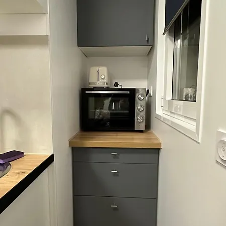 Lacharriere-logement Entier 38m2 アパート