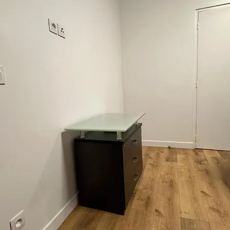 Lacharriere-logement Entier 38m2 アパート *