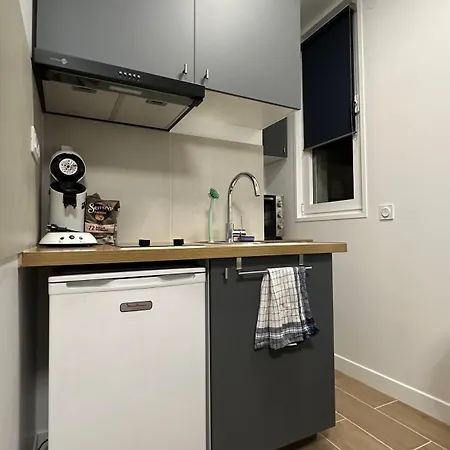 Lacharriere-logement Entier 38m2 Appartamento *