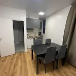 Lacharriere-logement Entier 38m2 * Paris